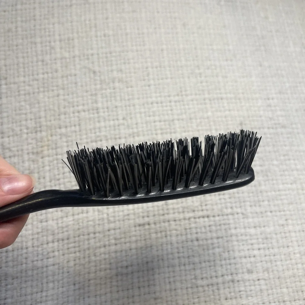 Vintage Hair Brush DeTangle v7 Black 7 Row‎ Plastic Bristle Round Brush USED